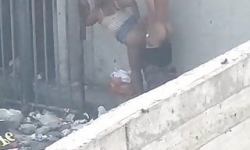 Sokak ortasında hatunu fena inletiyor, türk ifşa porno					